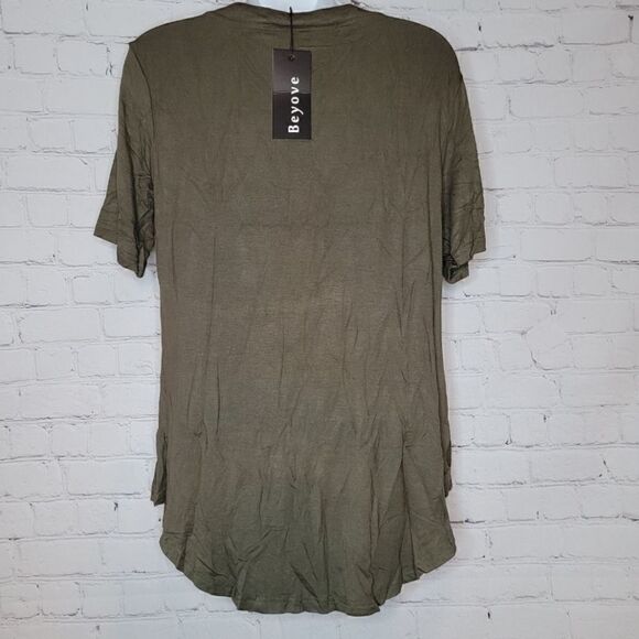 Women's V Neck Short Sleeve Top Small - Picture 4 of 4